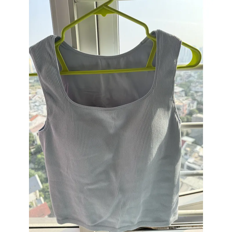 Combo 3 áo thun màu xanh baby của Uniqlo 1025636