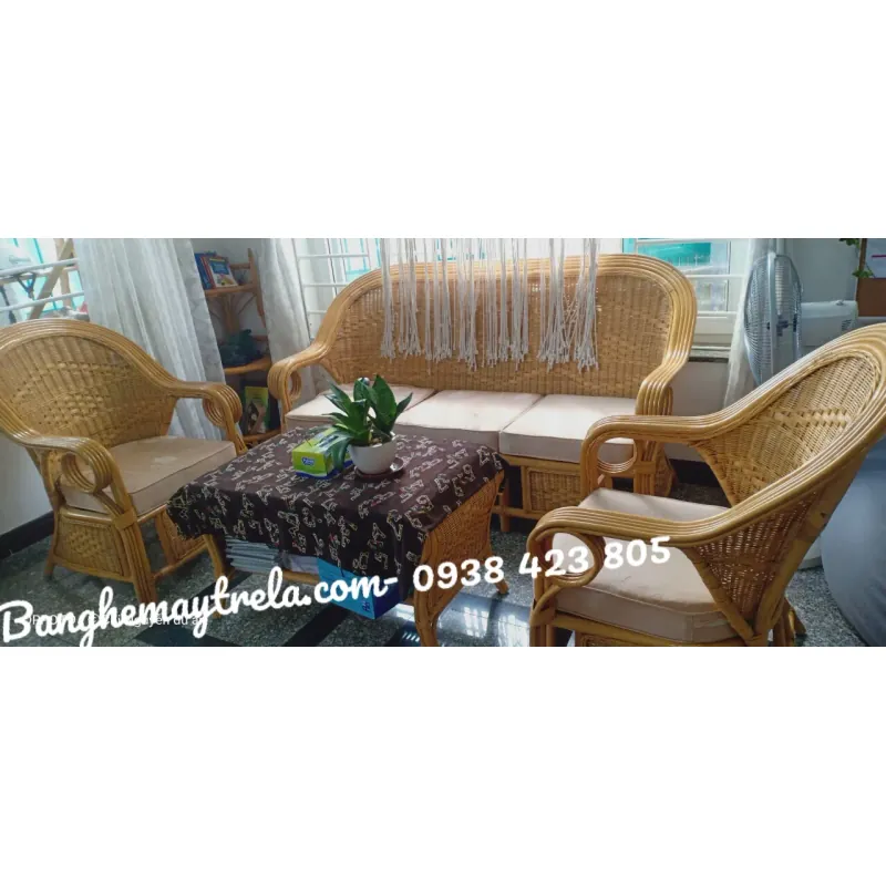 Sofa mây tự nhiên đan kín 605106
