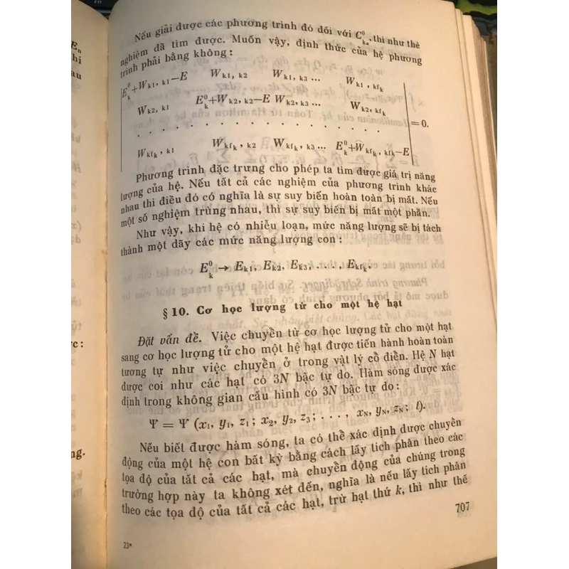 Sách xưa 46 tuổi (NXB Maxcova & NXB KHKT HN)_Tóm tắt về vật lý 355041
