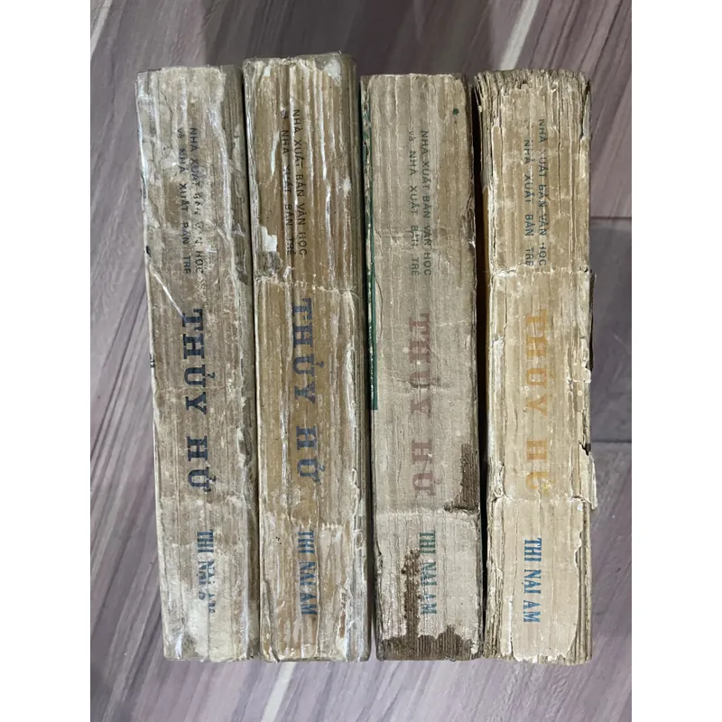 Thủy hử - Á Nam Trần Tuấn Khải dịch, 1989, khoảng 2000 trang  687589