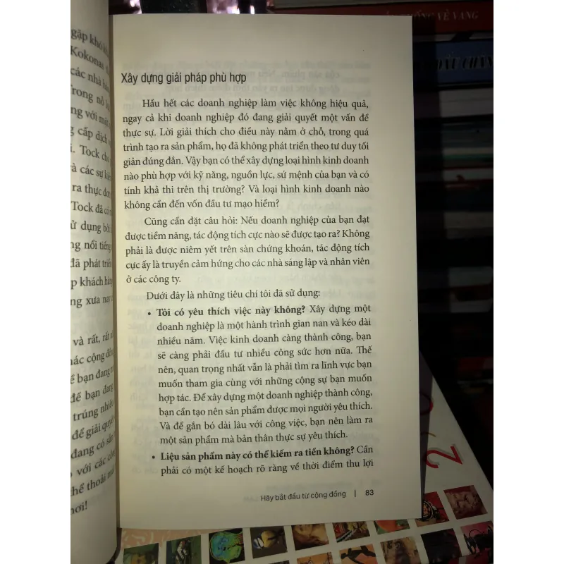 Ngựa lùn giữa đàn kỳ lân - Sahil Lavingia 778971