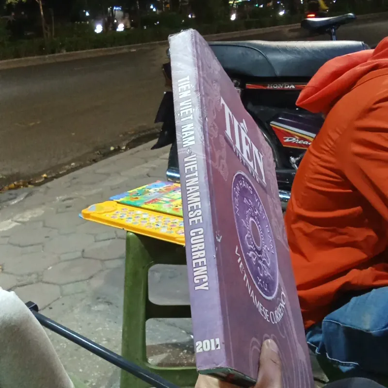 Tiền Việt Nam  973465