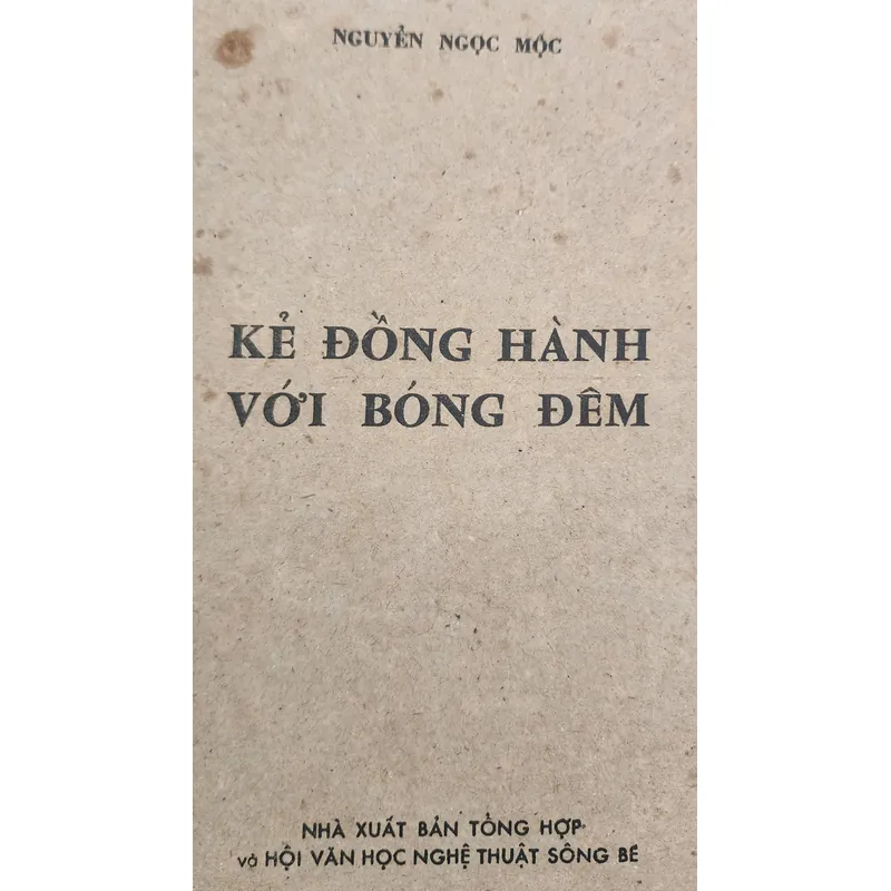 Chuyện vụ án: KẺ ĐỒNG HÀNH VỚI BÓNG ĐÊM (Nguyễn Ngọc Mộc) 707414