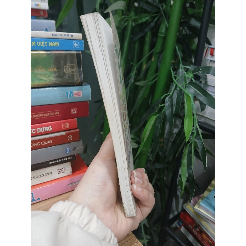 Nghệ Thuật Chế Tác Chậu Cảnh - Ngô Thi Hoa- Uông Truyền Long 749318