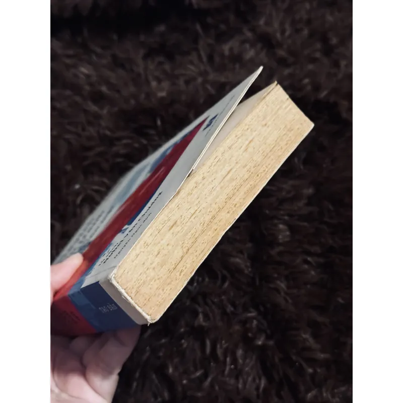 Chiến tranh không có một khuôn mặt phụ nữ (bản in đầu) 721052