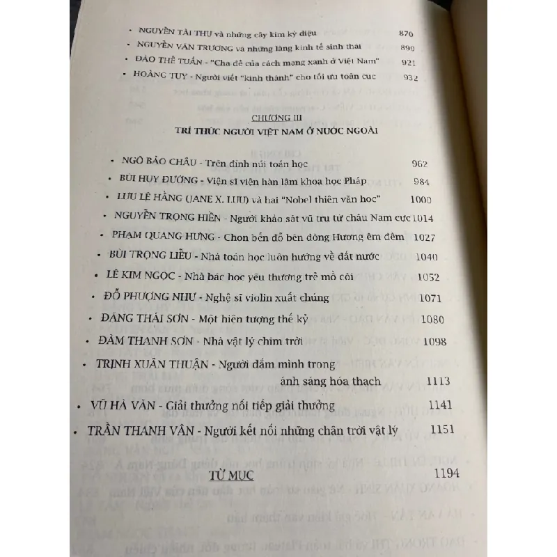 Tri Thức Tinh Hoa Việt Nam Đương Đại (bìa cứng có áo) - Hàm Châu 471951