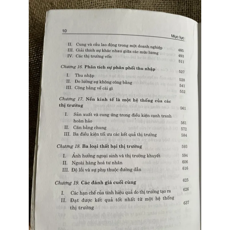 Kinh tế vĩ mô trong nền kinh tế chuyển đổi.- TS. Neva Goodwin và PGS.TS. Phạm Vũ Luận  960538