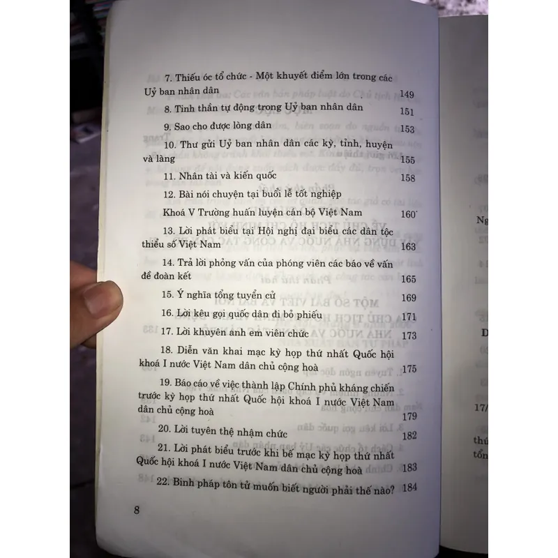 Chủ tịch Hồ Chí Minh với xây dựng nhà nước và công tác cán bộ 698700
