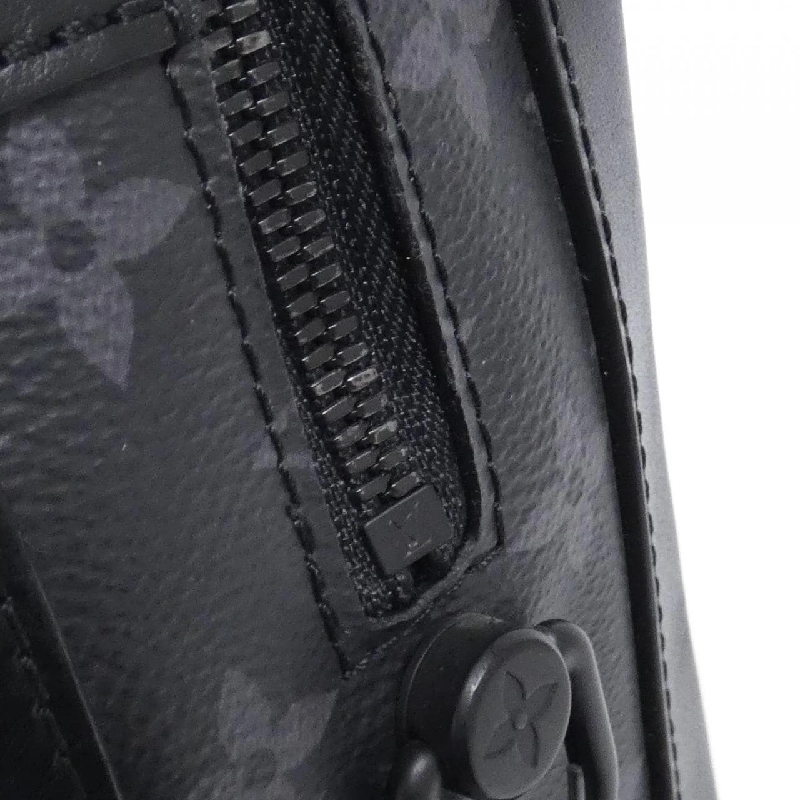 Túi xách vai Louis Vuitton Monogram Eclipse Soft Trunk M44730 - Hàng hiệu Chính hãng 801778