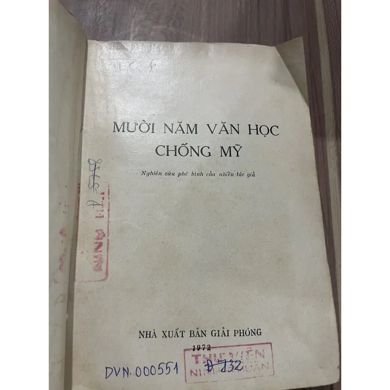 Bình luận văn học - Như Phong - 1972 687509