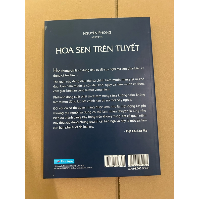 Hoa sen trên tuyết 478209