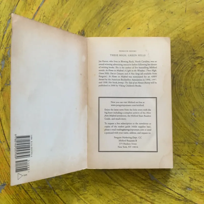 THESE HIGH, GREEN HILLS- JAN KARON 937383