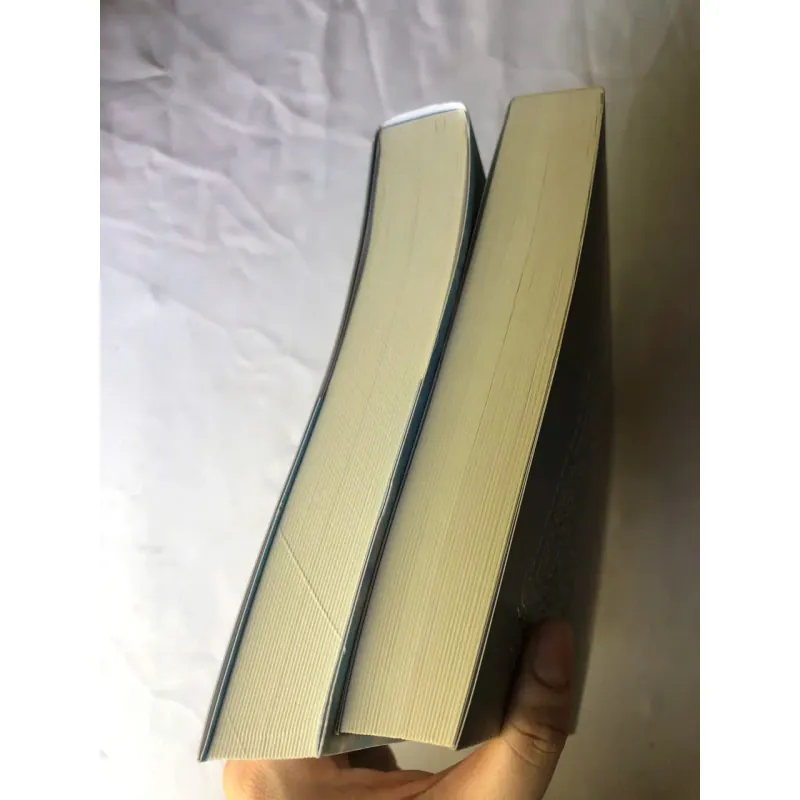 Chó Hoang Và Xương - Hữu Đồ Thành 1007340