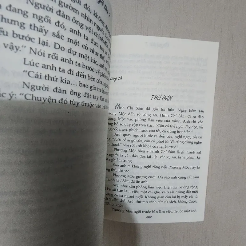 Sách Độc giả thứ 7 của Lôi Mễ 719201