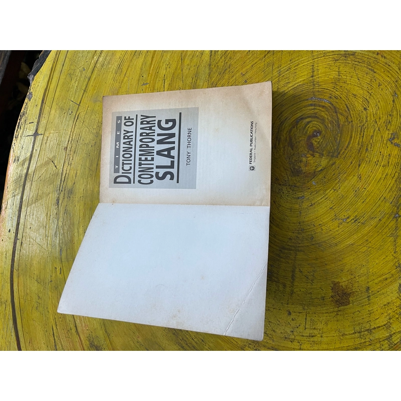 TIMES DICTIONARY OF CONTEMPORARY SLANG- TONY THORNE 530307