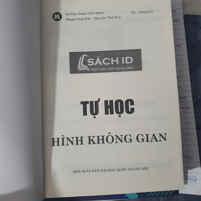 Sách Toán tự học Hình Không Gian chưa cào mã sách ID học trên moon còn nguyên 100% 353526