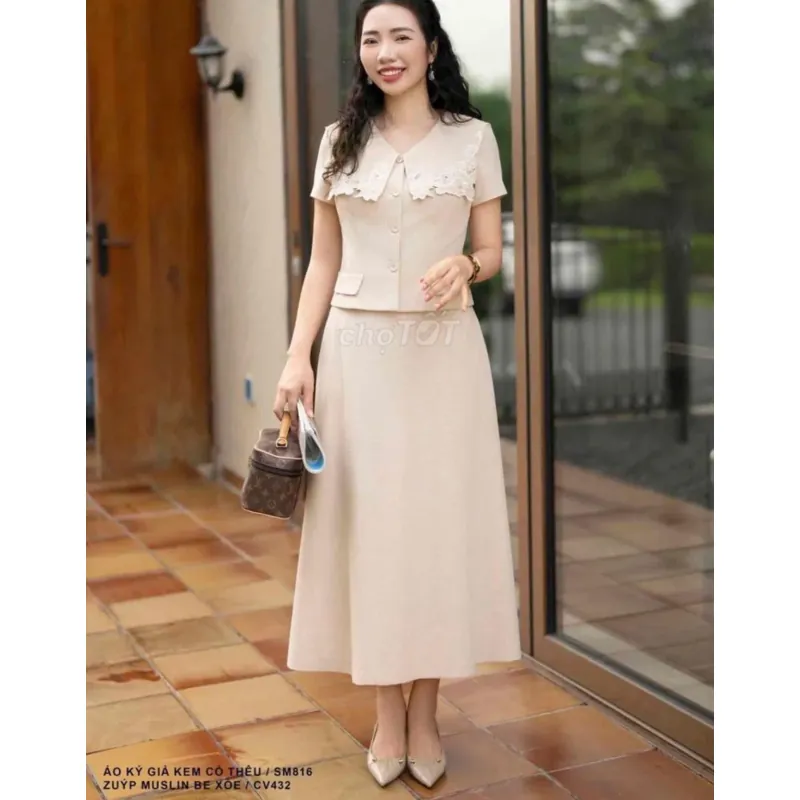 Sét áo và chân váy HongVic size XL 972997