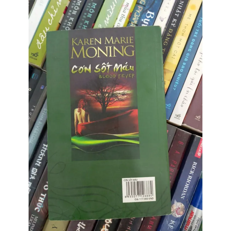 Cơn sốt máu _ Karen Marie Moning 991191