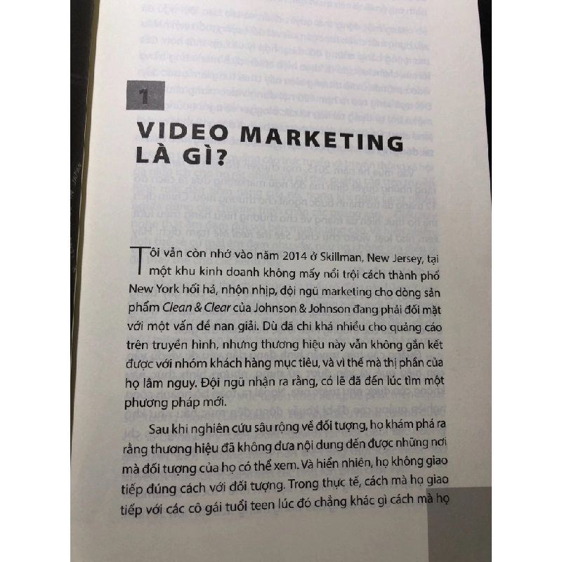 Chiến lược video marketing 2021 mới 90% bẩn nhẹ Jon Mowat HPB0108 MARKETING KINH DOANH 350594