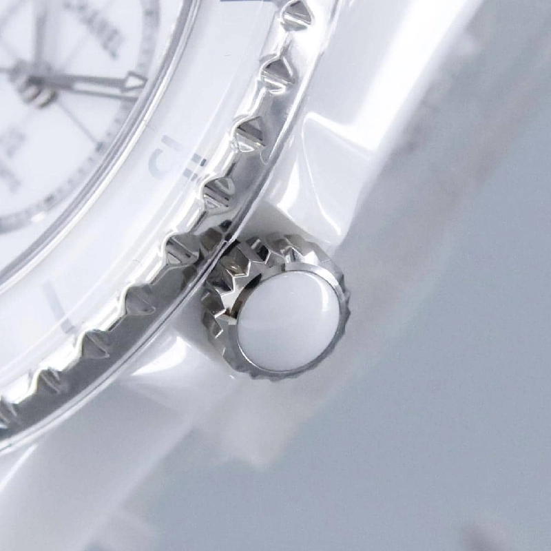 Chanel J12 Caliber 12.2 33mm Ceramic - Hàng hiệu Authentic 877306