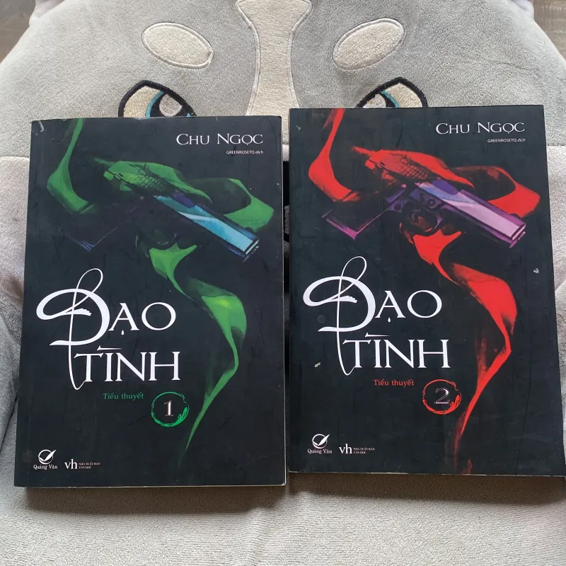 Tiểu thuyết 796761