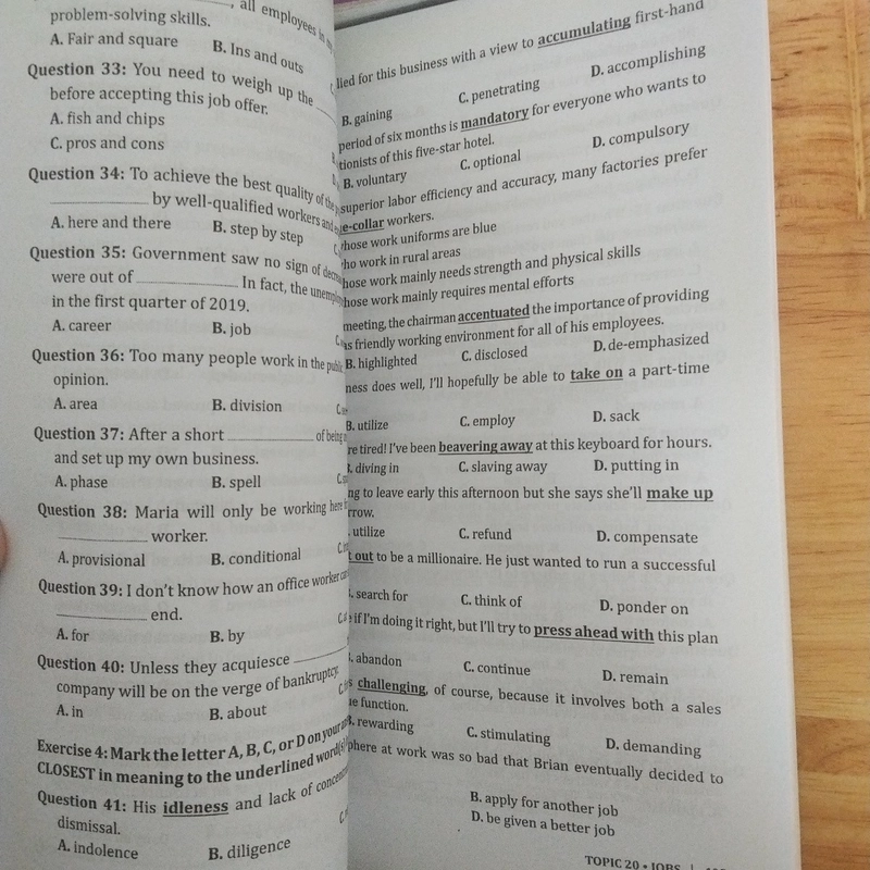 Tài liệu tiếng Anh in cũ giá rẻ: Hacker IELTS speaking + 30 chủ đề từ vựng Tiếng Anh 1&2 548863