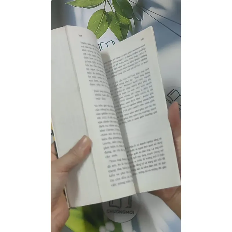 [MIỄN PHÍ BỌC SÁCH] Tình yêu hàng hiệu - Radha Chadha 688588