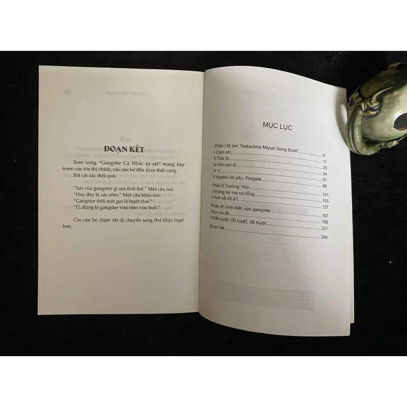 Vĩnh biệt, các gangster của tác giả Takahashi Gen'ichiro.  1030357