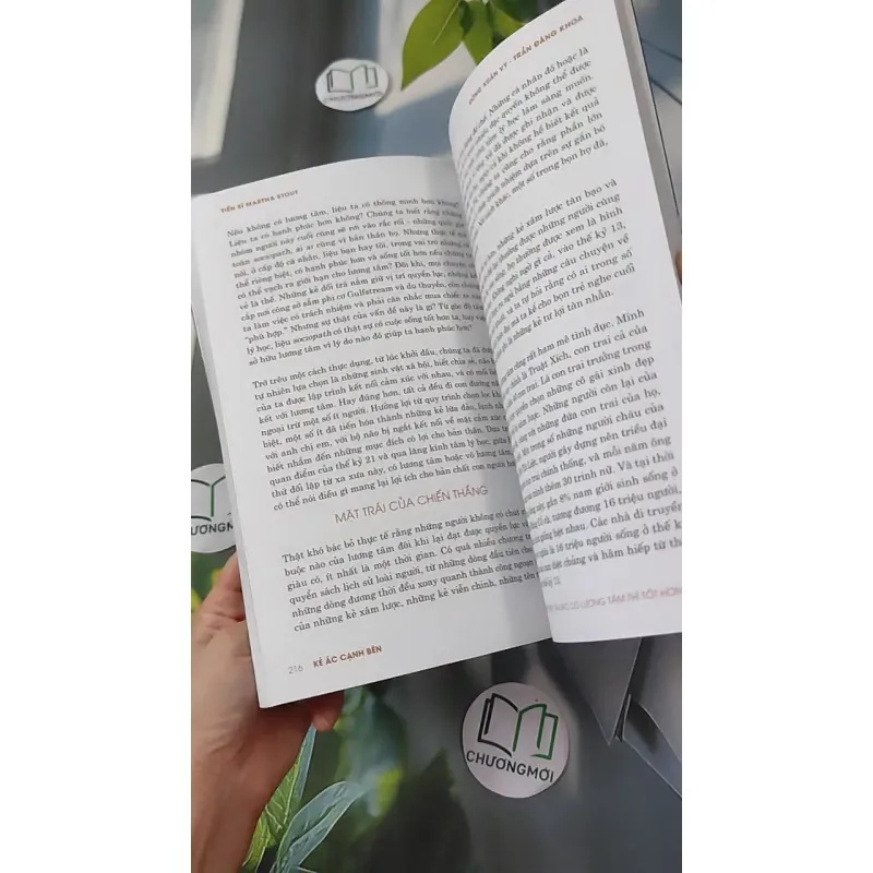 Kẻ ác cạnh bên - Martha Stout 1018842