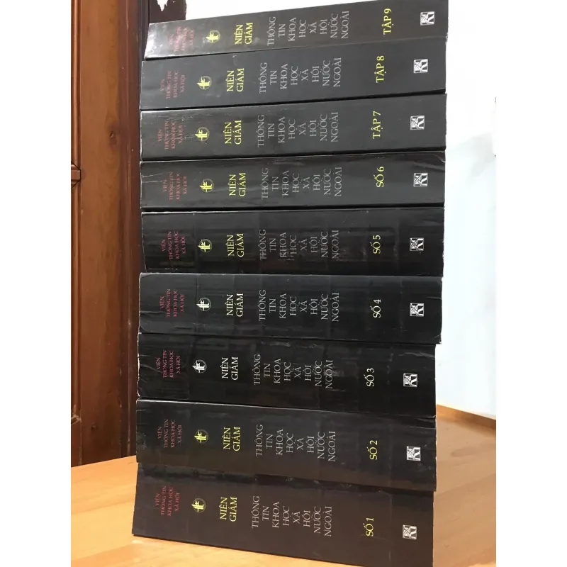 Trọn bộ Niên giám thông tin khoa học xã hội nước ngoài 1013148