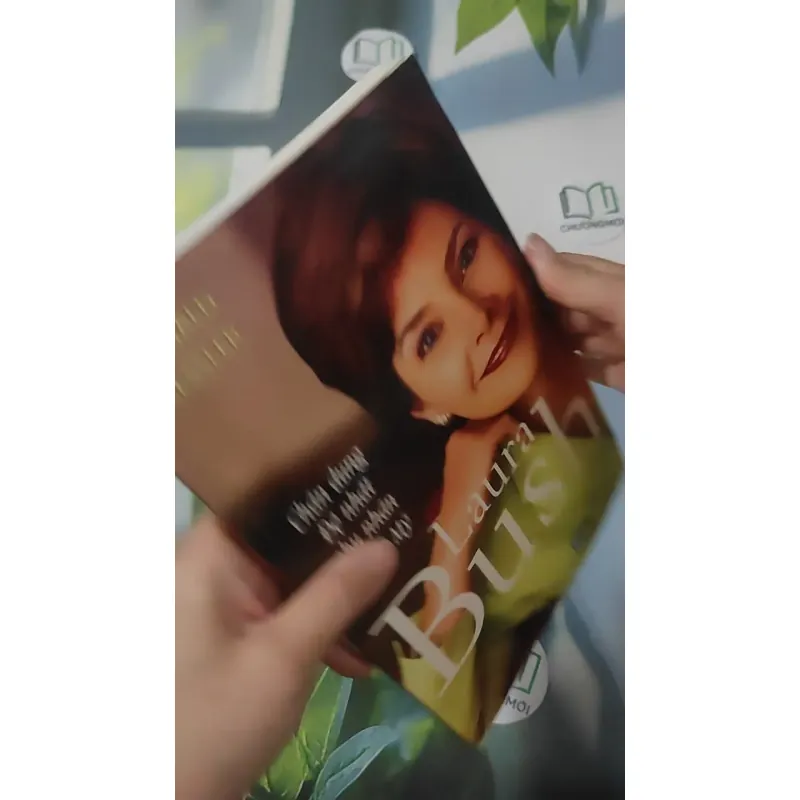 Laura Bush - Chân Dung Đệ Nhất Phu Nhân Nước Mỹ - Ronald Kessler 1018921