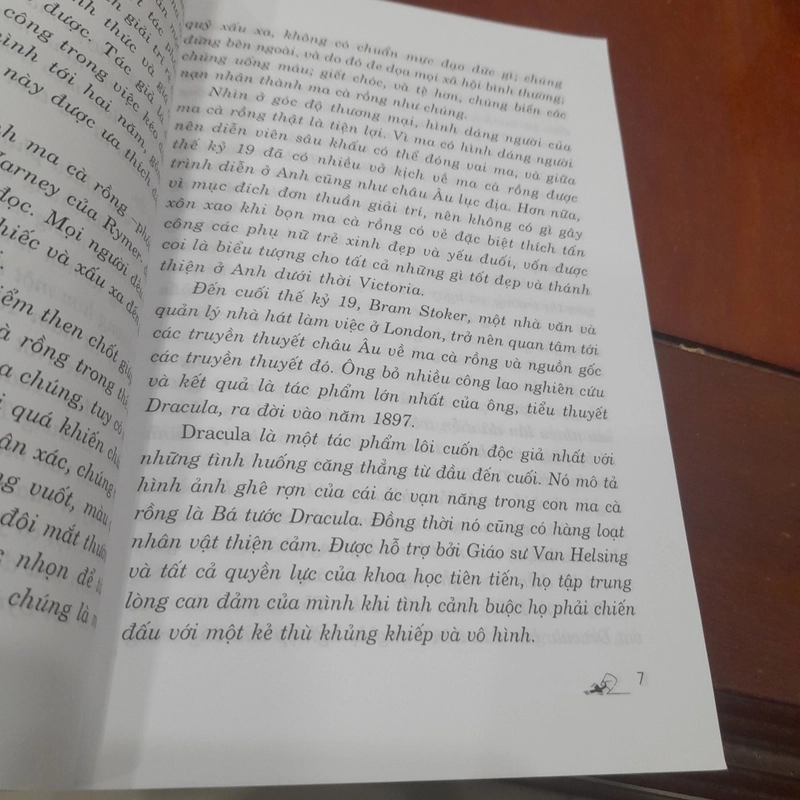 Tuyển tập truyện Ma Cà Rồng: vì MÁU LÀ CUỘC SỐNG 186847