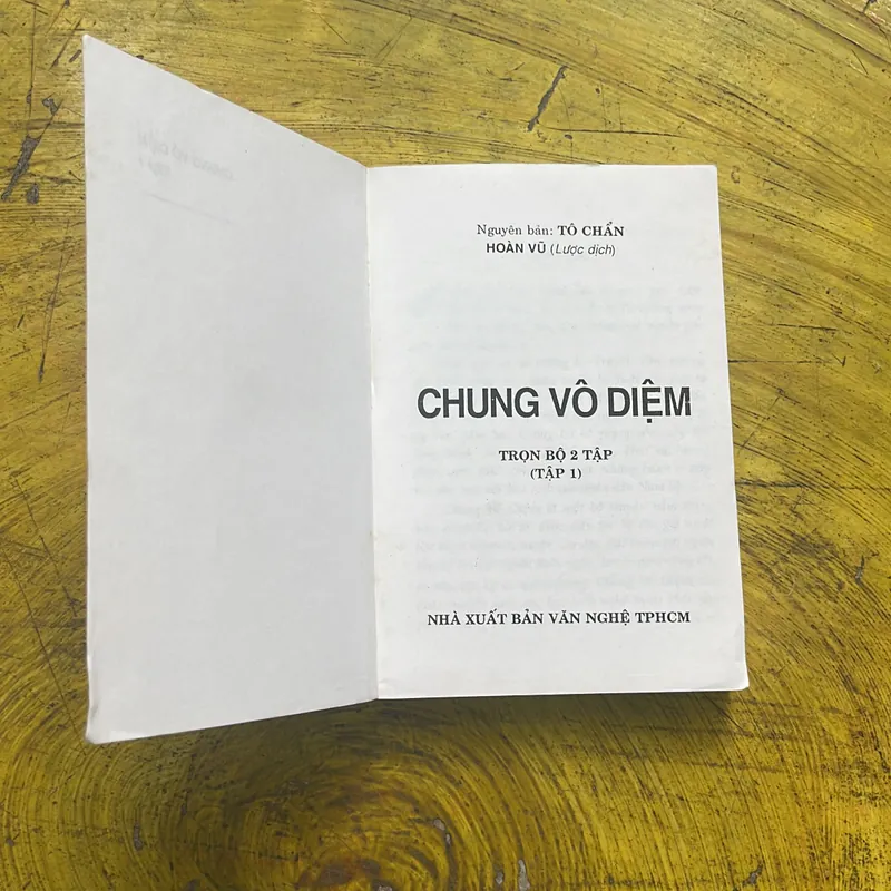 CHUNG VÔ DIỆM (2 tập ) - TÔ CHẨN 713416