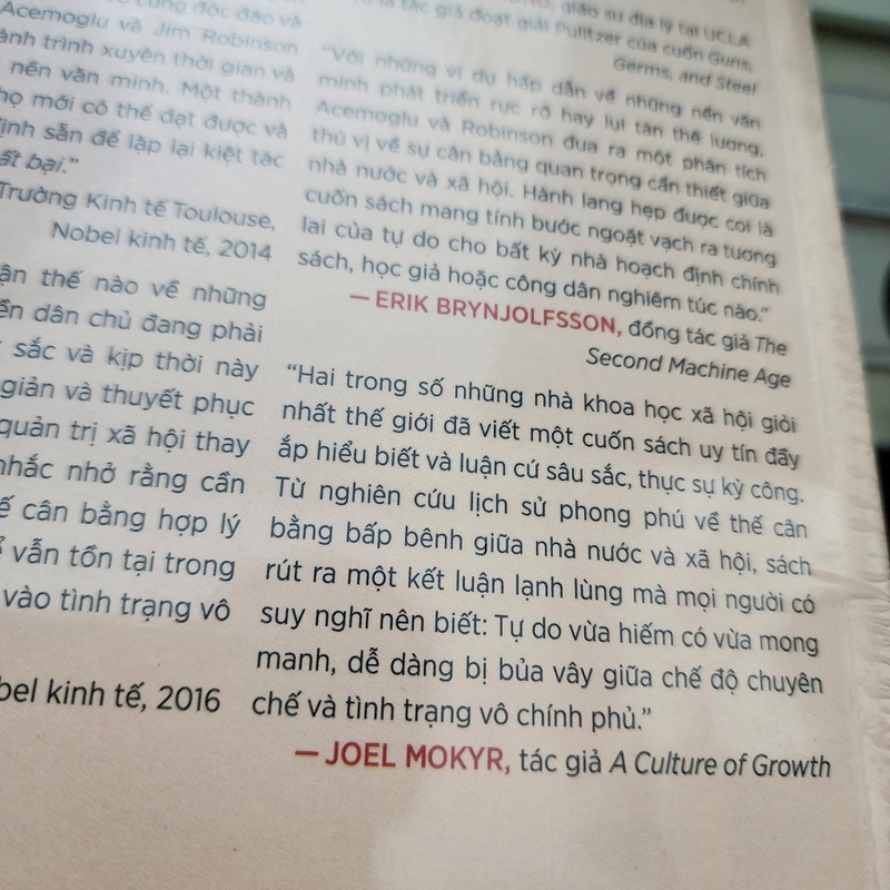 Hành lang hẹp nhà nước, xã hội, và vận mệnh của tự do | Daron Acemoglu. J. Robinson 551553