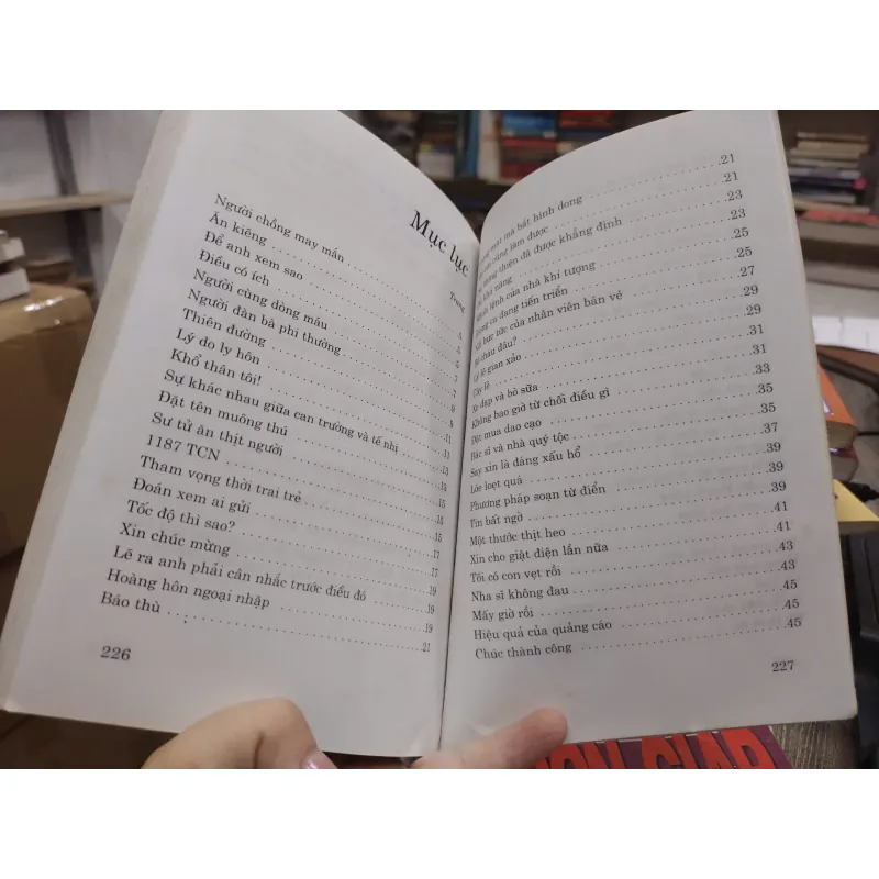 Sách: Truyện cười song ngữ Anh Việt (B1) Tác giả: Thu Hương biên soạn 696662