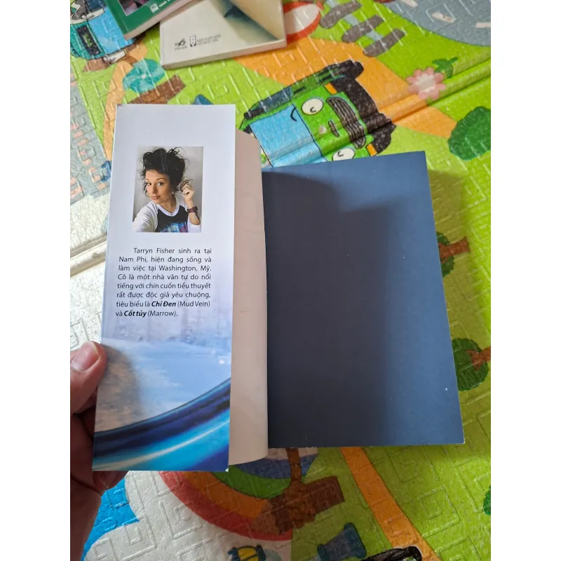 Chỉ Đen - Tarryn Fisher 792085
