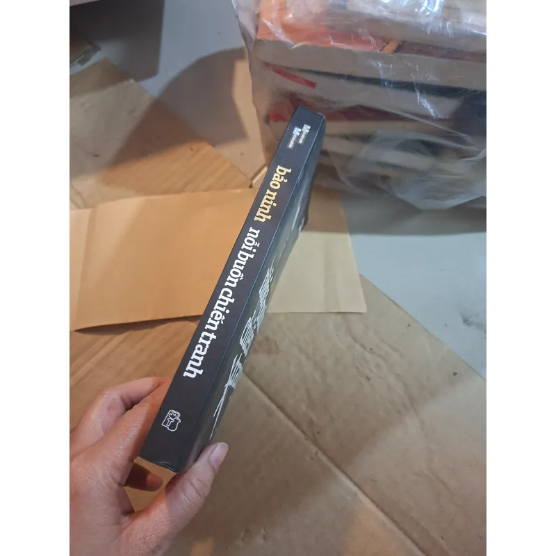 Nỗi buồn chiến tranh 739249