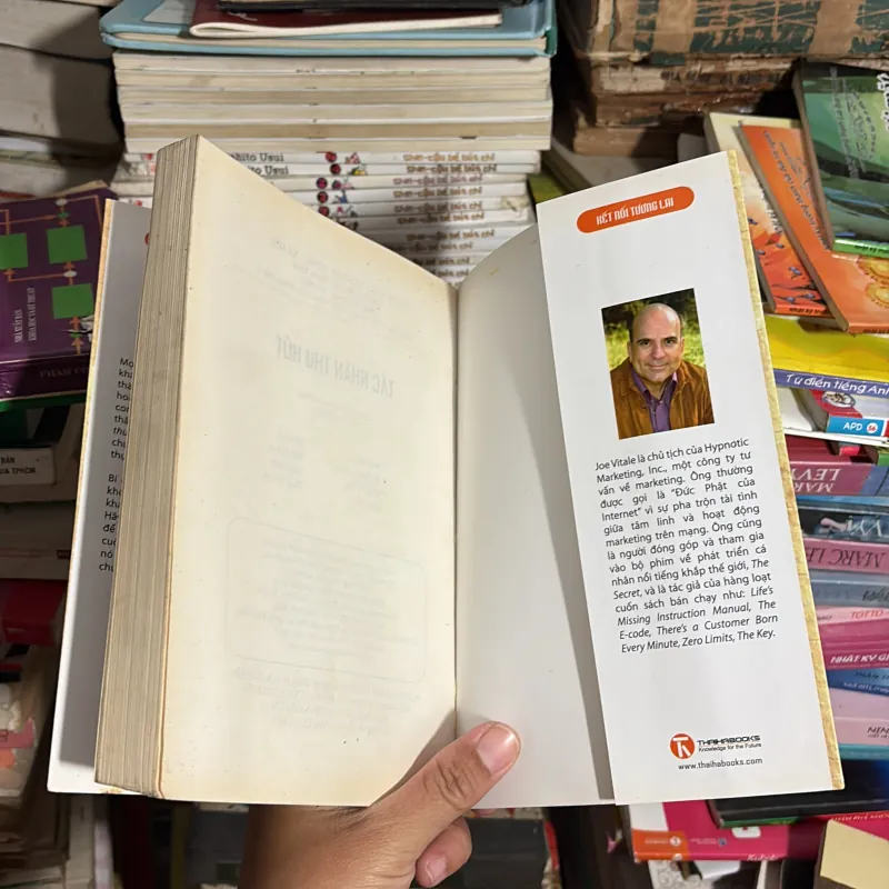 II Sách Kỹ Năng: Tác Nhân Thu Hút - JOE VITALE - 2011 779269
