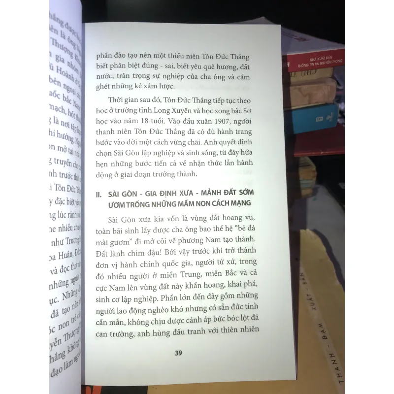 Tôn Đức Thắng với phong trào công nhân Sài Gòn đầu thế kỷ XX đến năm 1930 1021720