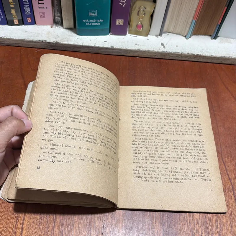 II Sưu Tầm: Hoa Cầu Vồng - Bàng Thúc Long (Dịch) - 1988 932930