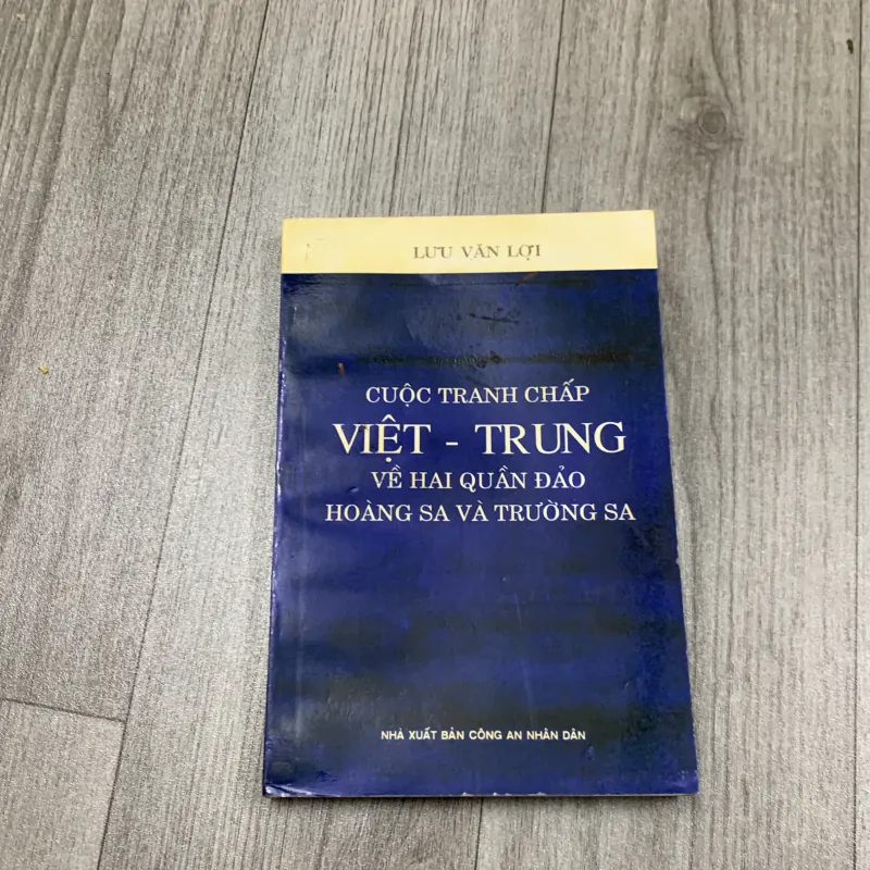Cuộc tranh chấp việt trung về hai quần đảo hoàng sa và trường sa. 7b3 783513