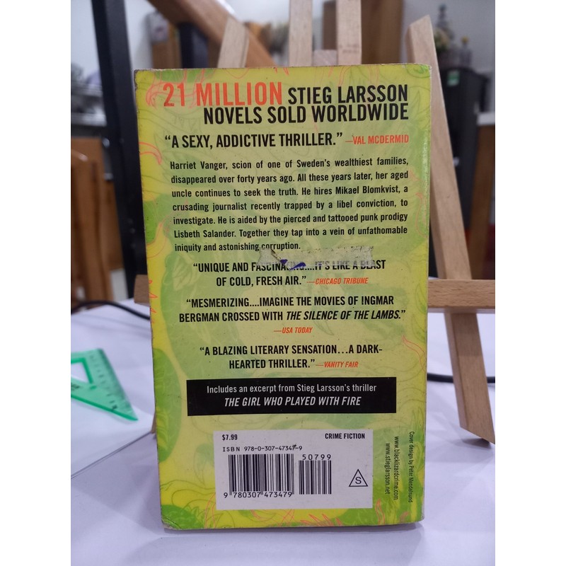 The Girl with the Dragon Tattoo by Stieg Larsson - sách ngoại văn đã qua sử dụng 72548