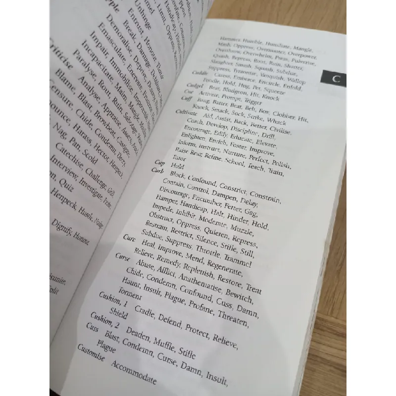 Actions: The actors' thesaurus - Marina Caldarone, Maggie Lloyd-Williams 563313