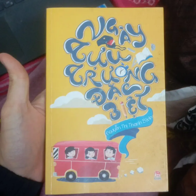 Sách ngày tựu trường đặc biệt - tác giả Nguyễn Thị Thanh Bình 784740