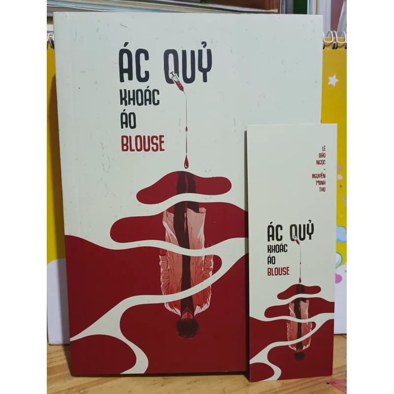 Ác Quỷ Khoác Áo Blouse  708721