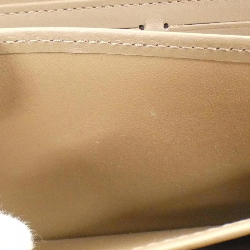 Ví Zippy Coussin Louis Vuitton M81511 623719