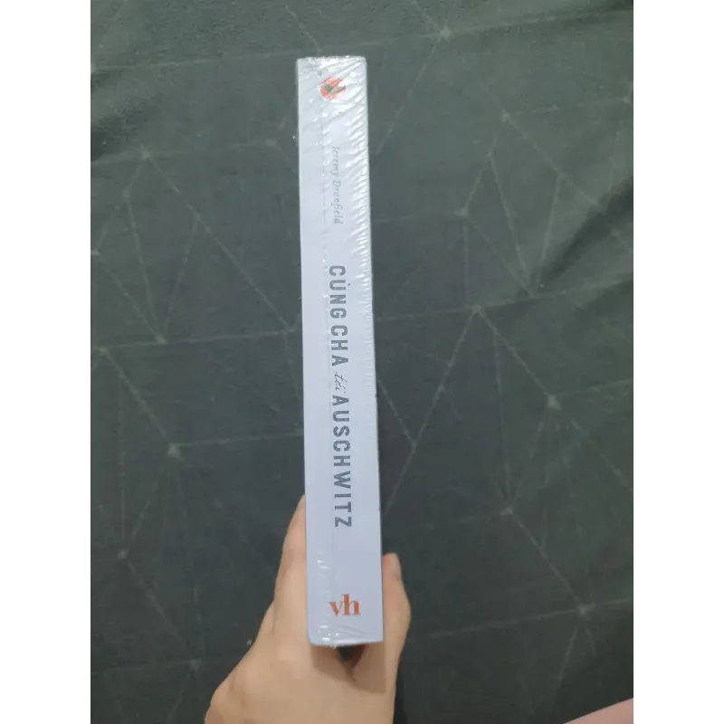 "Cùng cha tới Auschwitz" (seal)- Jeremy Dronfield 790158