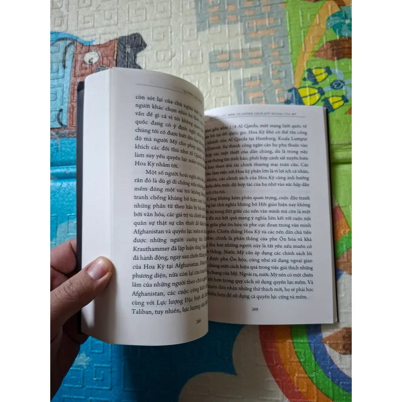 Quyền lực mềm: Ý niệm mới về thành công trong chính trị thế giới 798557