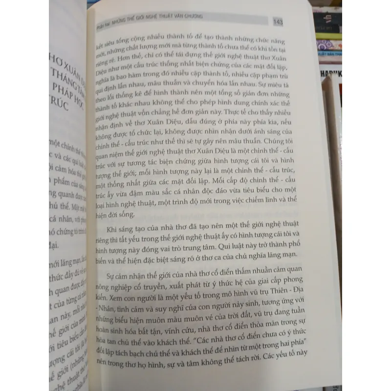 NHỮNG QUAN NIỆM, NHỮNG THẾ GIỚI NGHỆ THUẬT VĂN CHƯƠNG - LÊ QUANG HƯNG 977334