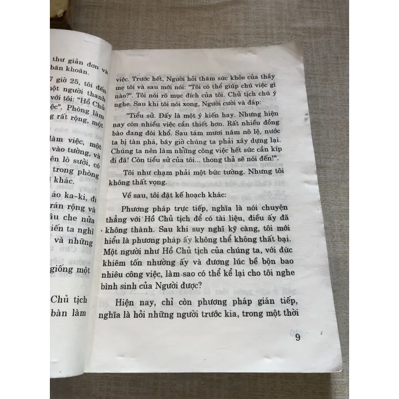 Những mẩu chuyện về đời hoạt động của Hồ Chủ Tịch 993482